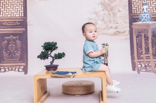 丰城孕妇肚子上的黑线